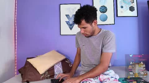 Mia online show from February 21, 7:10 pm