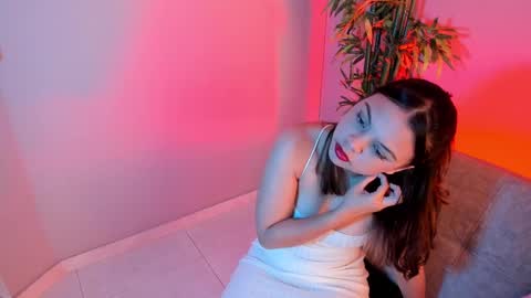 Mia online show from March 3, 7:06 pm