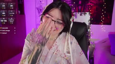 Snapshot of miami_18_ chatting on March 20, 1:43 am Lili online show from March 20, 1:43 am