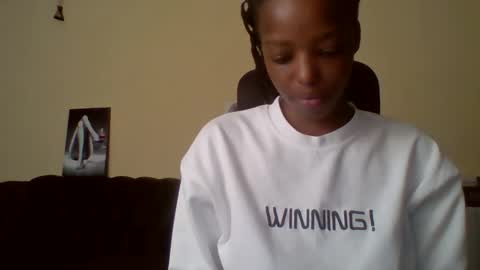Muffin online show from May 15, 10:44 am