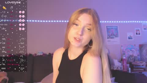 Mia online show from February 17, 7:21 pm