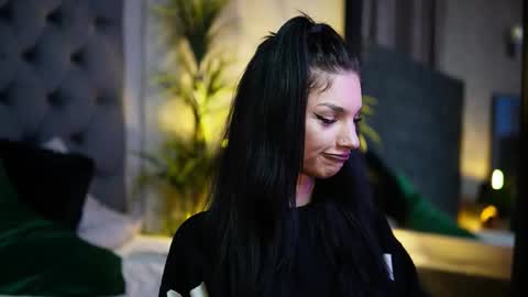  Miami  online show from October 3, 7:22 pm