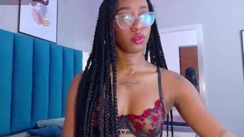 Mia  online show from May 6, 12:32 pm
