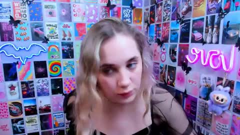 miamilas online show from March 18, 2:31 pm