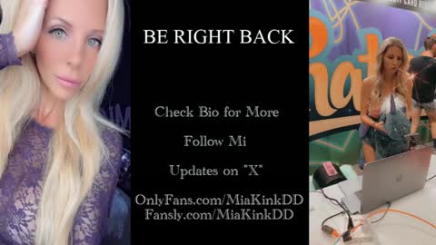 Mia online show from October 30, 2:35 am