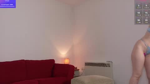 Snapshot of miamoon123 chatting on March 24, 2:11 pm miamoon123 online show from March 24, 2:11 pm