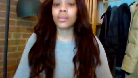 Snapshot of miamuffin8 chatting on February 13, 1:51 pm MiaMuffn online show from February 13, 1:51 pm