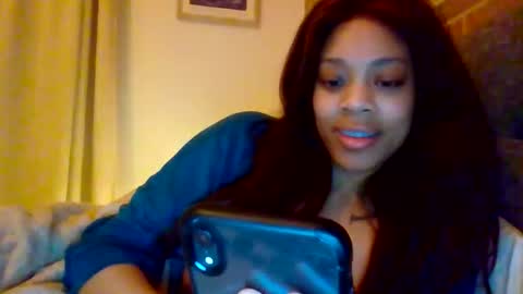 Snapshot of miamuffin8 chatting on March 16, 6:28 am MiaMuffn online show from March 16, 6:28 am