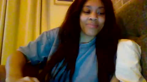 Snapshot of miamuffin8 chatting on March 24, 4:50 am MiaMuffn online show from March 24, 4:50 am