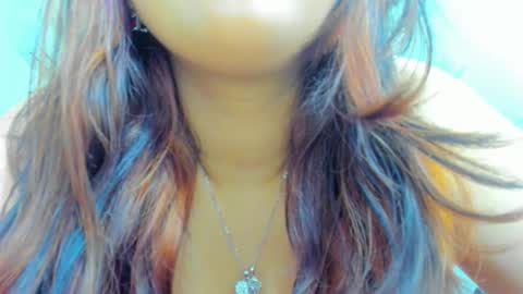 Snapshot of mianoirr chatting on February 26, 8:41 pm Mia online show from February 26, 8:41 pm