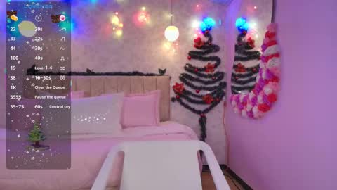 Snapshot of miaoconell chatting on December 19, 12:06 am miaoconell online show from December 19, 12:06 am