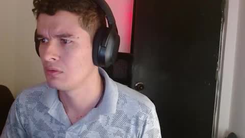 miaou_miaou online show from October 12, 11:04 pm