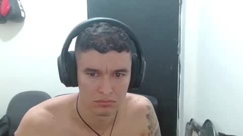 miaou_miaou online show from November 16, 11:32 pm