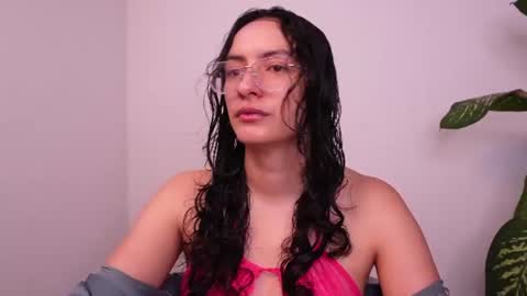 Snapshot of miaportman chatting on July 7, 5:32 am MIAPORTMANN online show from July 7, 5:32 am