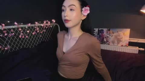 Liz online show from April 3, 5:33 pm