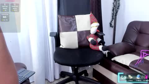 Mia Milf online show from November 27, 10:12 pm