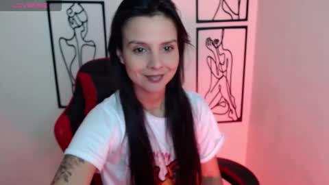 miarobinn_ online show from February 16, 2:13 pm