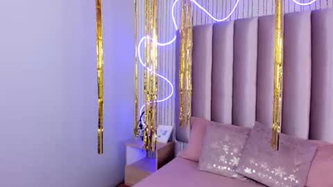 Alejandra  online show from October 25, 4:09 am