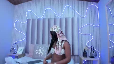 Alejandra  online show from October 30, 4:14 am