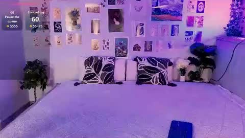 miarommano online show from July 17, 5:47 am
