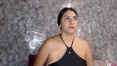 Snapshot of miarouse1531 chatting on May 26, 10:17 pm miarouse1531 online show from May 26, 10:17 pm