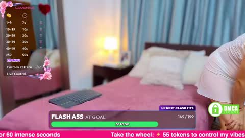 Snapshot of miasiren chatting on May 19, 1:11 am miasiren online show from May 19, 1:11 am