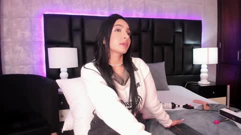 Mia Sweetth online show from December 27, 6:53 pm