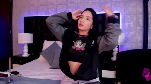 Mia Sweetth online show from January 22, 11:45 am