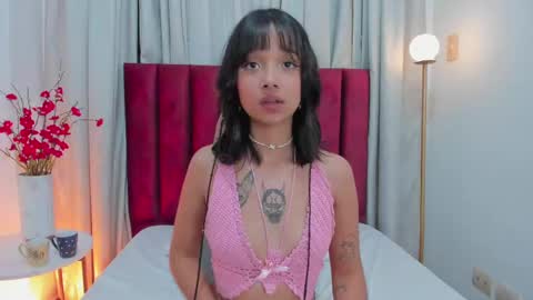 Snapshot of miavalente chatting on January 10, 9:31 pm MiaValente online show from January 10, 9:31 pm