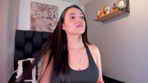 Snapshot of miavelvet1 chatting on October 8, 1:47 am miavelvet1 online show from October 8, 1:47 am