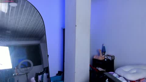 Snapshot of miavillalobos_ chatting on May 3, 3:45 am Mia Villalobos online show from May 3, 3:45 am