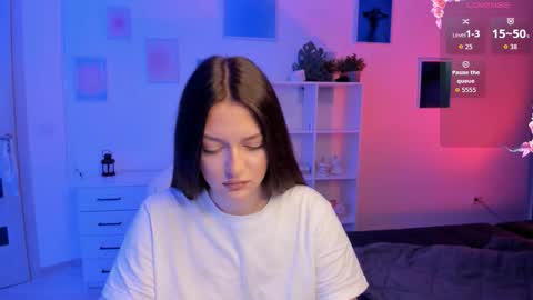 Mia online show from December 21, 4:30 am