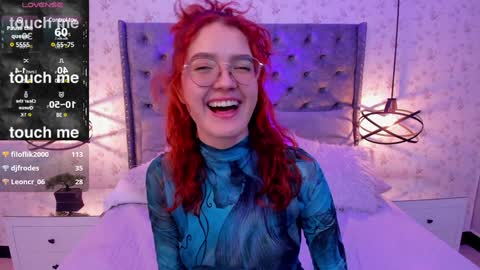 Mia winx  online show from December 19, 1:50 am