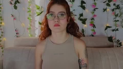 Snapshot of miawinxxx848 chatting on September 15, 9:26 pm Mia Winx online show from September 15, 9:26 pm
