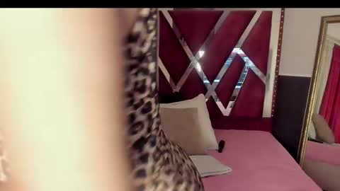 micaelahott_ online show from November 11, 2:44 am