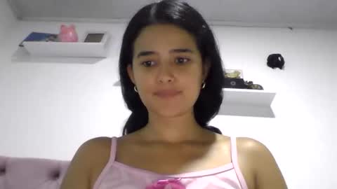 micaelamoreno18 online show from May 28, 2:14 pm