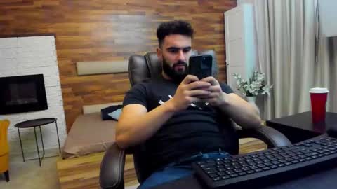 MicahLane online show from November 25, 5:07 am