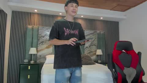 Michael online show from October 9, 9:13 pm