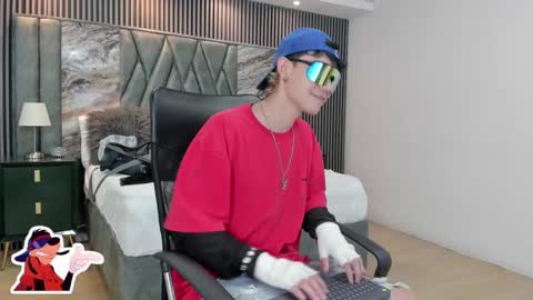 Michael online show from October 31, 9:27 pm