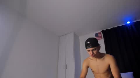 Snapshot of michael_boy88_ chatting on February 13, 1:29 am Michael Boy online show from February 13, 1:29 am