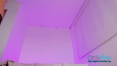 Snapshot of michael_boy88_ chatting on February 7, 10:24 pm Michael Boy online show from February 7, 10:24 pm