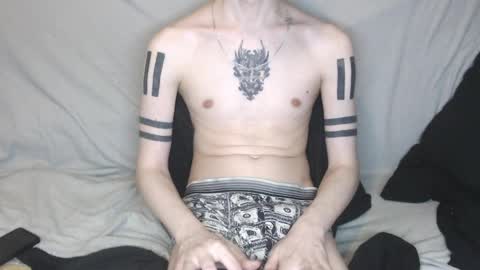 Snapshot of michael_danymans chatting on April 4, 9:56 pm Michael online show from April 4, 9:56 pm