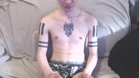Snapshot of michael_danymans chatting on May 13, 8:12 am Michael online show from May 13, 8:12 am