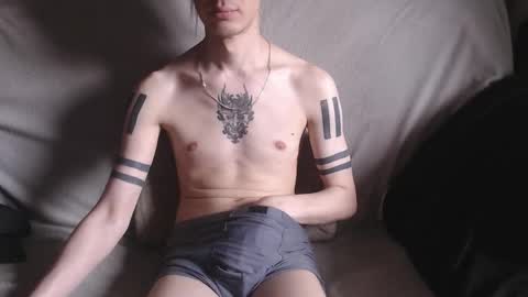 Snapshot of michael_danymans chatting on May 19, 8:42 am Michael online show from May 19, 8:42 am
