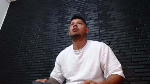 Snapshot of michael_daviss1 chatting on January 4, 1:10 pm Michael Daviss online show from January 4, 1:10 pm