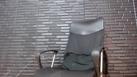 Snapshot of michael_daviss1 chatting on January 13, 1:06 pm Michael Daviss online show from January 13, 1:06 pm