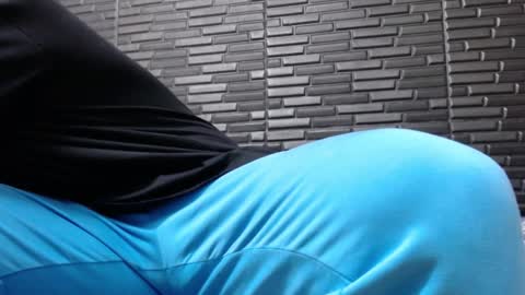 Snapshot of michael_daviss1 chatting on February 8, 5:50 pm Michael Daviss online show from February 8, 5:50 pm