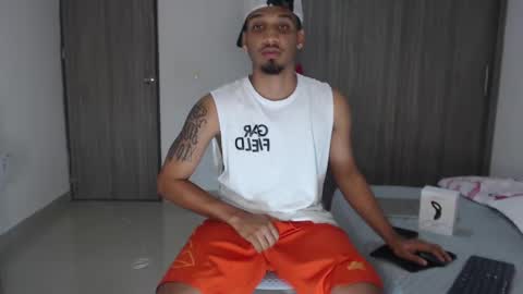 Snapshot of michael_jordanx chatting on December 19, 9:28 pm Angel online show from December 19, 9:28 pm