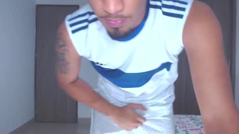 Snapshot of michael_jordanx chatting on December 26, 9:11 am Angel online show from December 26, 9:11 am