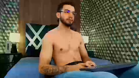 Snapshot of michael_magno chatting on September 19, 8:42 pm Michael Stevens online show from September 19, 8:42 pm